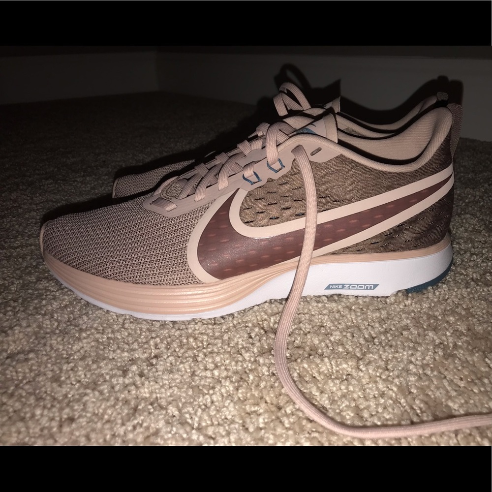 Women’s Nike Zoom Strike 2 size 9